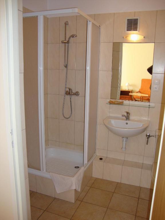 Apartamenty & Restauracja Janus اوك المظهر الخارجي الصورة